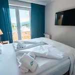 Swierkowy 6 Dolina Szczescia Invest